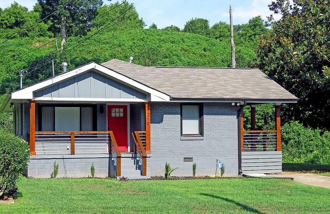 Modern Bungalow Near Downtown-1