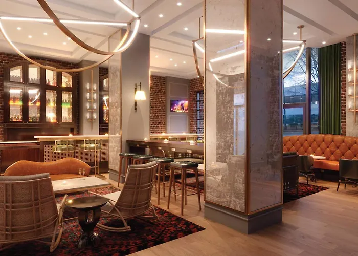 Romantic hotel: Glenn Hotel, Autograph Collection